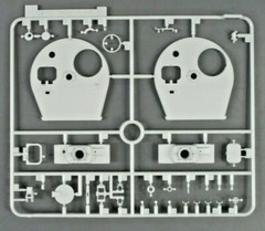 Dragon 1/35 Scale Tiger I Mid-Prod Otto Carius Parts Tree E from Kit No. 6888