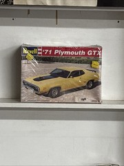 Revell 1971 ’71 Plymouth GTX Vintage 1995 1/24 Model Kit NEW SEALED #7608