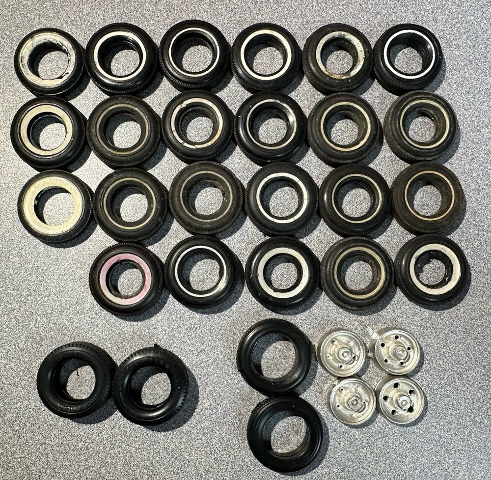 Vintage Model Car Rubber Tires Lot Of 27 White Wall Mini Tires & 4 Metal Rims