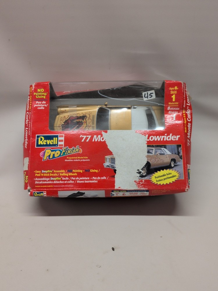 Revell 85-1350 – ’77 Monte Carlo Lowrider Mode Kit – Sealed (Box Damage)