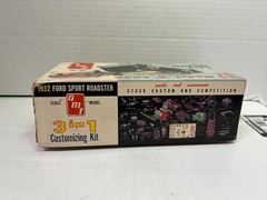 1/25 AMT JUST THE BOX 1932 FORD MODEL B SPORT ROADSTER MODIFIED