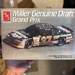 Amt 1/25🍻Miller Genuine Draft🍻Grand Prix🏁NASCAR🏁Model Kit Factory Sealed