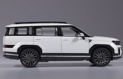 Academy 1/24 SANTA FE MX5 Hyundai Motors 15624 SUV Car MCP Color Model Kit
