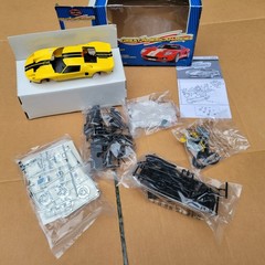 Polar Lights 2005 Ford GT Pre Painted Open Box All Parts Sea1ed 1:25 Kit 53026