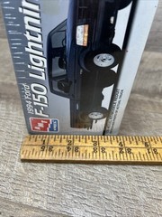 Vintage AMT ERTL 1994 Ford F-150 Lightning 1:25 Scale Model Kit – NEW Sealed