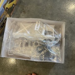 AMT 1/25 Scale AMT1219 1972 GMC Jimmy Model Kit NEW OPEN BOX