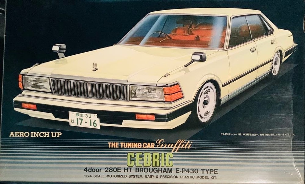 Aoshima Nissan Cedric 430 280E Tuning Car Graffiti No8 1/24 Plastic Model Kit