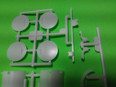 Mack R685ST 1/25 AMT big rig semi truck model car part round fuel diesel tanks