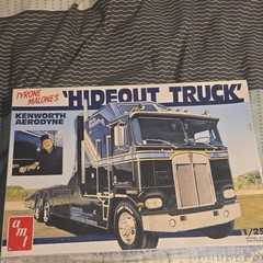 AMT Tyrone Malone Hideout Truck Kenworth Aerodyne 1/25 Model Kit A1158-300