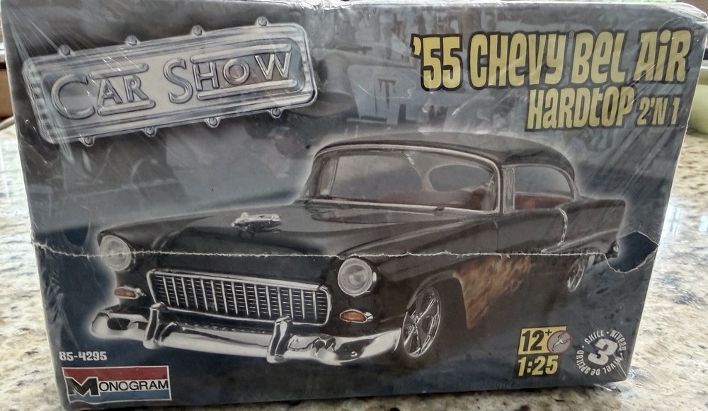 Monogram Car Show ‘55 Chevy Bel Air Hardtop 2’n1, 1:25, Kit #85-429