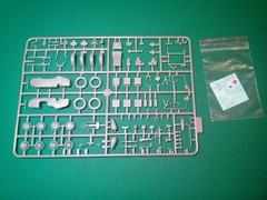 German BMW R75 Military Motorcycle plastic model, WWII era 1/35 MasterBox 3528
