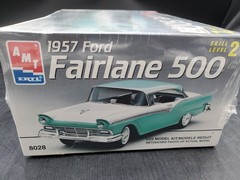 🚦🔥AMT/Ertl 1957 Ford Fairlane 500 Vintage 1993 1:25 Model Kit NEW SEALED #8028