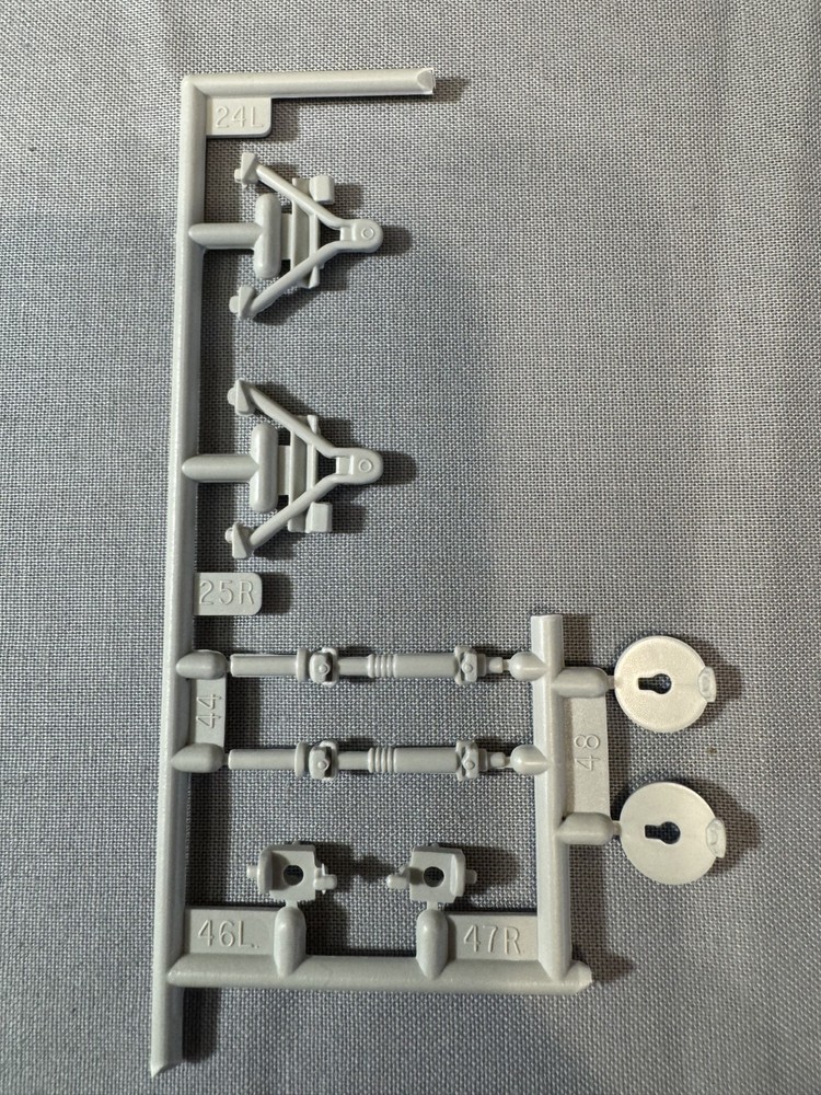 AMT/ERTL 6808 Dodge Viper RT/10 Parts Kit Bash Parts Chassis Sub Assembly #3
