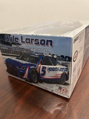 Salvinos JR #5 Kyle Larson 2024 Chev Camaro ZL1 Kit #HMC2024KLP FACTORY SEALED
