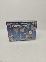 AMT/ERTL CUSTOM & COMPETITION PARTS PACK 1:25 MODEL KIT – VINTAGE 1997 Sealed Bx