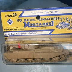 Roco Minitanks English Tank Chieftain Z-200 HO New