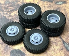 Resin 1/24 Scale: 15-inch “6-Slot Sprinter”Dually Wheels W/Commercial Truck Tire