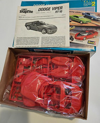 Dodge Viper RT10 Revell Orig. release 1:25 car model kit. New open box