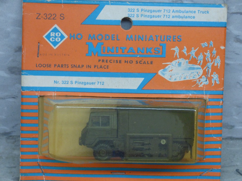 Roco Minitanks (NEW) 1/87 Modern West German 712 Pinzgauer Ambulance Lot #4901