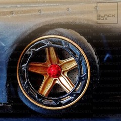 1:25-1:24 Scale Resin Blazer Model Car/Truck Rims and Tires With Brakes-Unpainte