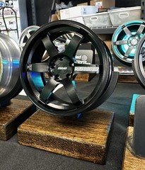 1/5 Scale Aluminum TE37-Style Wheel Display | With Hardwood Stand (Black)