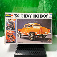 Revell ’54 Chevy Highboy Hot Rod Car Model Kit 1:25 Unassembled Color H-1375