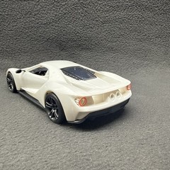 Revell 2017 Ford GT Plastic Model 1/25 Built Kit Super Car Le Mans White GT40