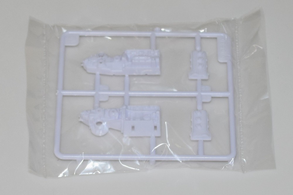 REVELL 2017 FORD GT LE MANS 85-4418 ⭐PARTS⭐ ENGINE BLOCK & TRANSMISSION 1:24