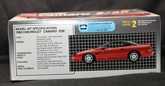 Vintage 1993 AMT Ertl Chevrolet Camaro Z/28 Model Kit 1:25 #8611 Open No Decals