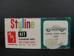 Vintage Styline Kit AMT 1/25 Scale Corvair Monza Coupe S7052 189 Model Car Auto
