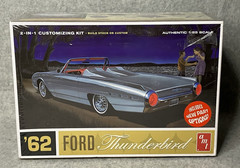 New AMT 1962 Ford Thunderbird 1/25 Scale Car Model Kit AMT682/12 SEALED