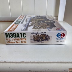 Skybow 1/35 M38A1C US 1/4 Ton 4X4 w/M40A1 106mm Recoilless Rifle SEALED Parts