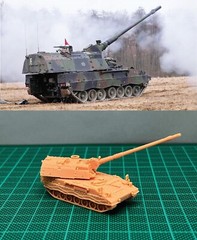 1/144 German PZH-2000 155mm SPG (fine detail) Resin Kit