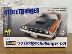 Revell Dodge Challenger T/A ’70 Streetburner 1/24 Model Kit #21874
