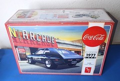 AMT Coca Cola 1977 Ford Pinto Pintera W/Vending machine 1/25 Sealed Model Kit