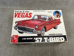 Amt Vintage Model Kit 310557 t-bird Tv Series Vegas 1979 Thunderbird