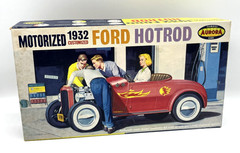 RARE VTG 1960 Aurora Motorized 1932 Ford Hotrod Model Kit Working Motor & Lights