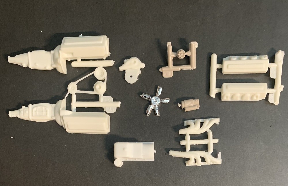 63 Corvette 427 ENGINE and PARTS 167 2010 AMT Model Car Parts COMBINE PARTS