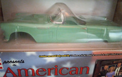 Revell American Dream ’56 Ford Thunderbird Car Convertible 1:25 Metal Body Model