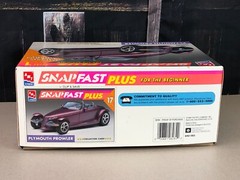 OPEN BOX AMT ERTL Snap Fast Plus Skill Level 1 PLYMOUTH PROWLER 1/25 Model Kit