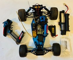 Collectible model racer O.S. car with O.S. Max model engine – unknown condition