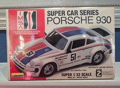 Vintage Lindberg IMSA 1:32 Super Car Series Porsche 930 Sealed Model Kit 72453