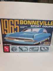 AMT 1965 Bonneville Sport Coupe 1/25 Model Kit AMT1260/12 3 In 1 Customizing
