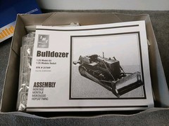 AMT ERTL Construction Heavy Equipment Bulldozer 1:25 Model 31769 Open Box