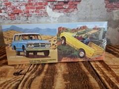 AMT 1/25 Scale AMT1219 1972 GMC Jimmy Model Kit skill 2 new Factory sealed