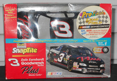 REVELL # 3 GOODWRENCH PLUS NASCAR 1998 CHEVROLET D. EARNHARDT SNAPTITE KIT 1/24