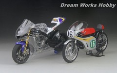AwardWinner Built Tamiya 1:12 Yamaha Team Yzr-M1 ’09 Rossi Clear Full View+Fork