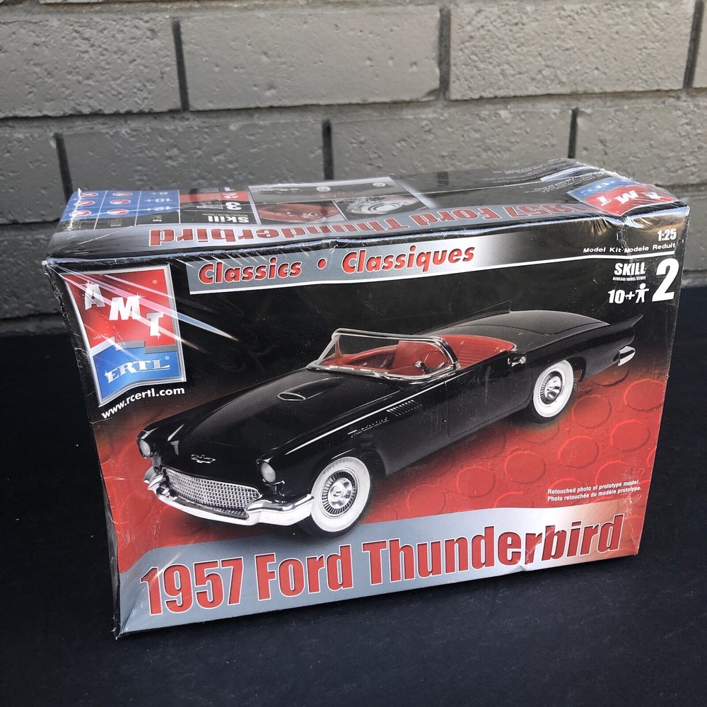 1:25 AMT Ertl 1957 Ford Thunderbird Model Kit – Sealed Bent Box See Photos 31925