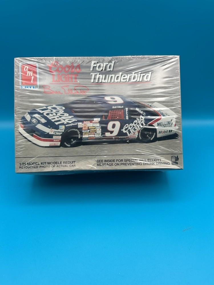 AMT Thunderbird Bill Elliott #9 Coors Light NASCAR 1/25 Kit