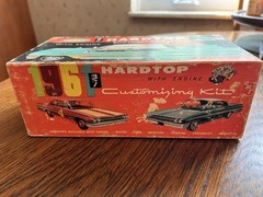 AMT 1961 Pontiac Bonneville HT Model Car Kit Box & Parts Only Read